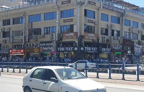 Kayserililer Buraya Akın Etti – Metrelerce Kuyruk Oluştu!