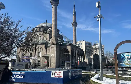 Kayserililer dikkat: Cumhuriyet Meydanı'na kuruldu – Kullanmak için son günler!