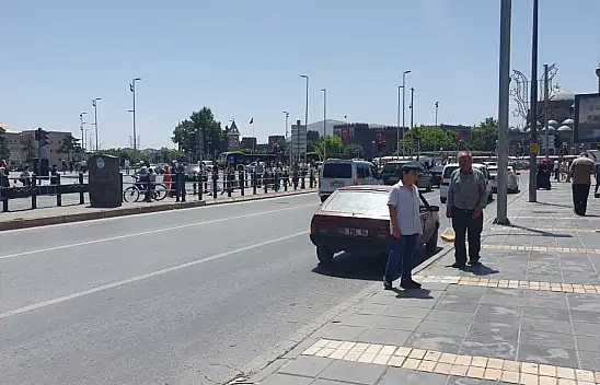 Kayserililer isyan etti: Çadırda mı kalalım?