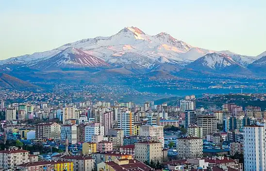 Kayserililer yaşadı - Zam beklenirken indirim üstüne indirim geldi!