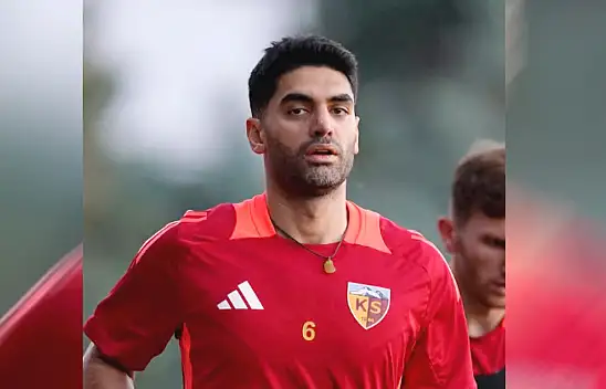 Kayserispor'da Ali Karimi elde mi patladı? Transfer krizi için çözüm yolları var mı? İşte detaylar