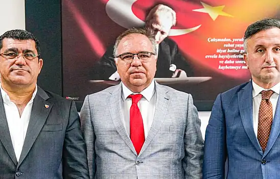 Kayserispor'da Başkan Açıkalın kolları sıvadı, ağırlığını koymaya başladı