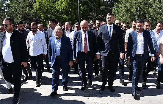 Kayserispor'da dikkat çeken değişiklikler! Kimler girdi kimler çıktı!