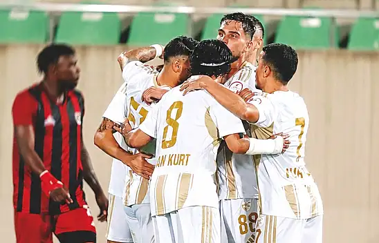 Kayserispor'da ilk haftanın kazancı 3 puanla sınırlı kalmadı!