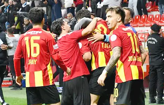 Kayserispor'da yeni kriz! İki futbolcu UÇK'ya başvurdu