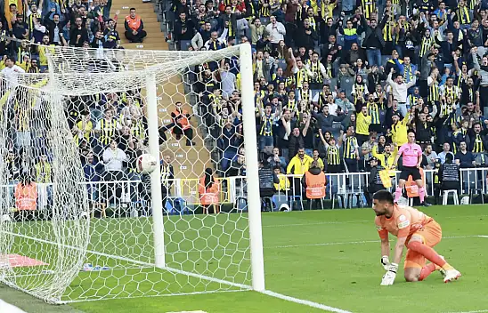 Kayserispor İstanbul'dan eli boş döndü (3-0)- Süper Lig'de son 2 haftaya girildi!