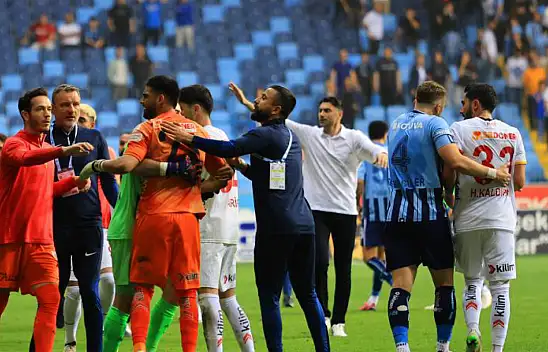 Kayserispor maçı sonrası saha karıştı