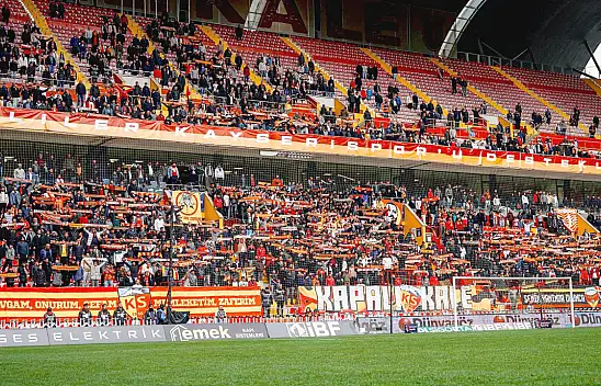 Kayserispor taraftarı hayran kaldı: Efsane marş herkesin dilinde