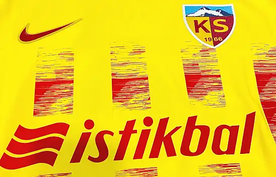 Kayserispor taraftarı Konyaspor maçında ofsayt tartışmalarına farklı boyut kazandırdı! VAR kararı adil mi?