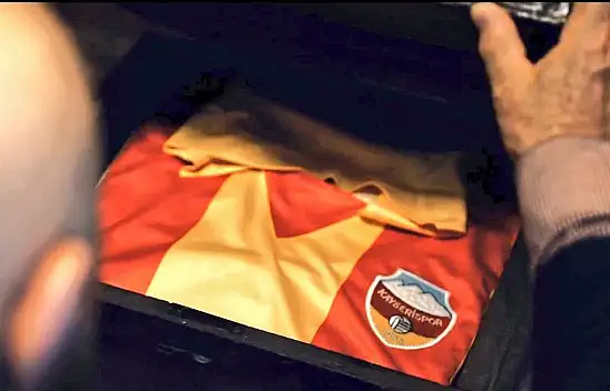 Kayserispor taraftarından retro formalara yoğun ilgi! Satışa sunulacak mı?