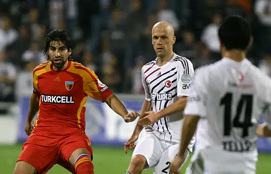 Kayserispor'un efsanesi listede ilk 5'e girdi