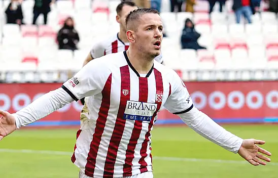 Kayserispor'un konuştuğu isim Rey Manaj mı?