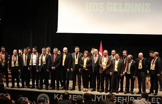 Kayserispor yönetiminin yarısından çoğu neden değişti?