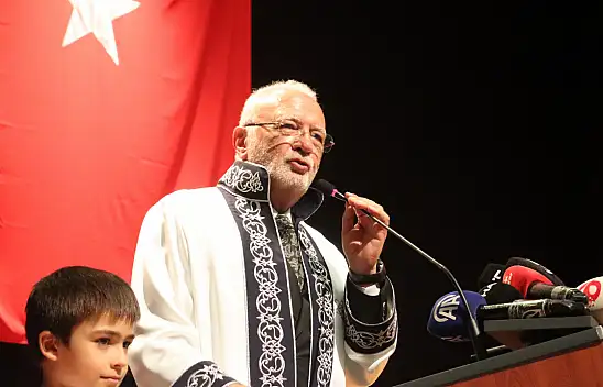 KAYÜ'de Elitaş'a fahri doktora ünvanı verildi!