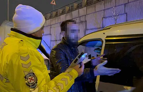 Kayseri'de kazalı araçla ilerledi alkol testini reddetti: Cezası ağır oldu!