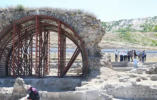 Keykubadiye Sarayı Kayseri'nin neresinde?