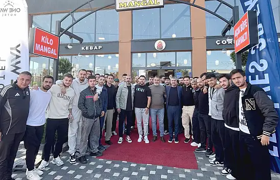 Kralın askerleri Ağrıspor maçı öncesi moral depoladı