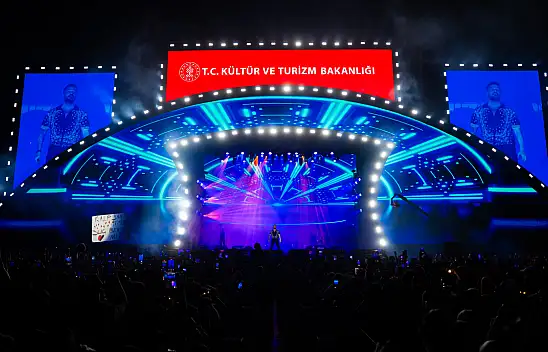Kültür Yolu Festivali coşkusu Kayseri'de Sinan Akçıl konseri ile tamamlandı!