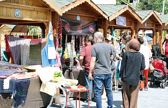 Maharetli Eller Kadın Üretici Pazarı Kasım ayında nerede kurulacak?