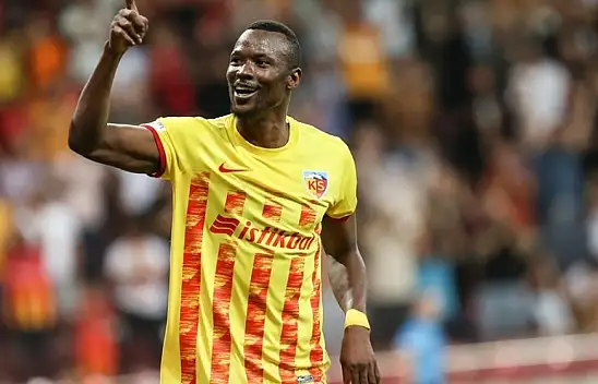 Mame Thiam imzayı attı, ilk idmanına çıktı!