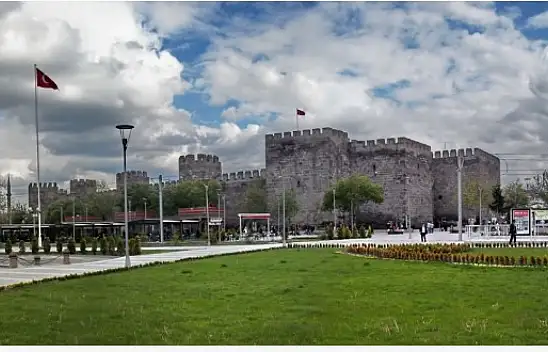 Markette 2,75 TL, Cumhuriyet Meydanı'nda 10 TL!