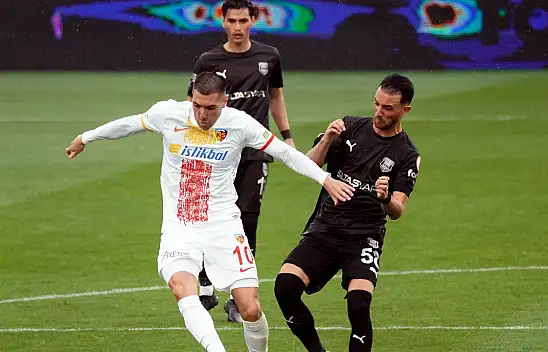 Mehdi Bourabia Arabistan'da...