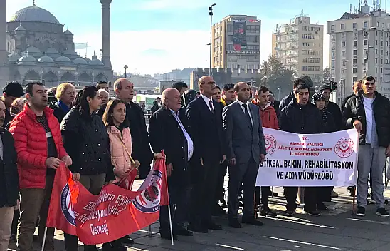 Meydanda etkinlik düzenledi!