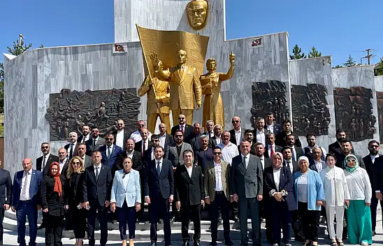 MHP Pınarbaşı'da mevcut başkan güven tazeledi!