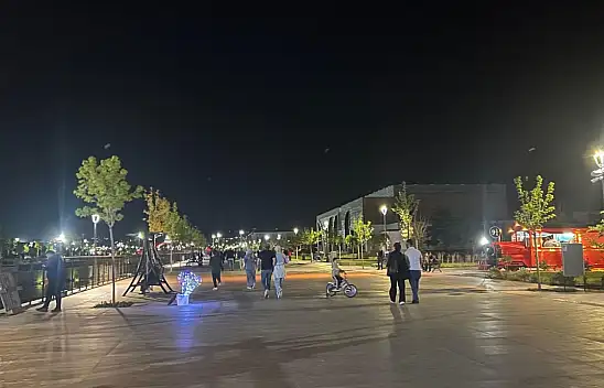 Millet Bahçesi'nde bu köpek ilgi odağı oldu!