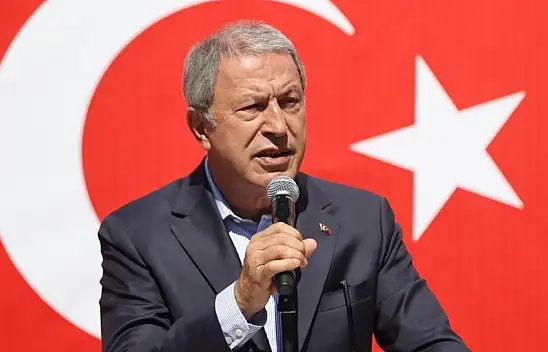 Bakan Akar, Türkiye sınırında çekilen görüntüler hakkında konuştu