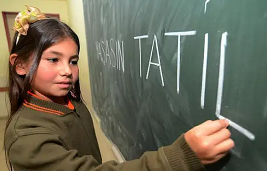 Milyonlarca Öğrenci 17 Gün Tatil Yapacak