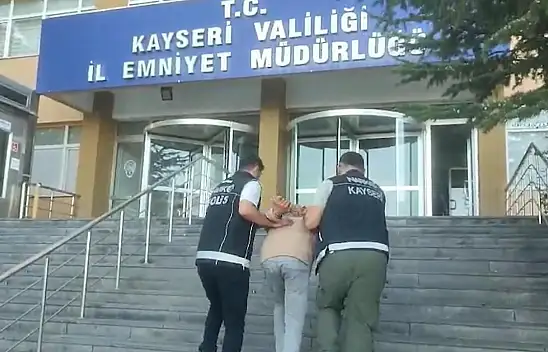 Narkotik polisi Kayseri'de harekete geçti - Silah, kenevir ve uyuşturucu maddeler ele geçirildi!