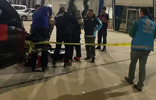 Niğde'deki fabrikada kimyasal tepkimeden 3 kişi etkilendi!