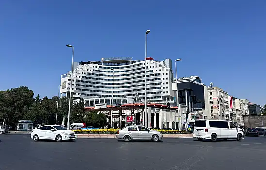 O tarihlere dikkat - Cumhuriyet Meydanı trafiğe kapatılacak!