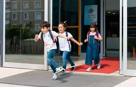 Öğrenciler dikkat - Ders saatleri değişiyor mu?