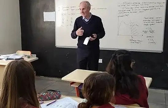 Oktugan için düzenlenen protestoya sadece 2 kişi katıldı!