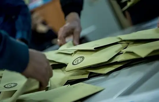 Olay yaratan oy pusulaları..