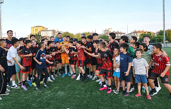 Önce Kayserispor, sonra final... Kayseri'nin yeni şampiyonu oldular