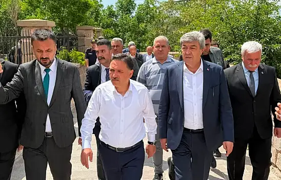Pınarbaşı için sahaya indiler: Vali Çiçek ve Vekil Ataş projeleri ele aldı!