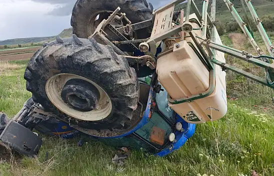 Pınarbaşı ilçesinde traktör devrildi!
