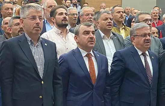 AK Parti Kayseri'de moral zirvesi: Çopuroğlu'ndan 'birlik' çağrısı!