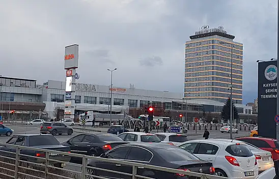 Salı günü 5 TL'ye yakın indirim geliyor: İşte Kayseri'ye yansıyacak rakam!