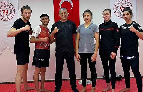 Muaythai şampiyonları Erciyes'te antreman yapıyor