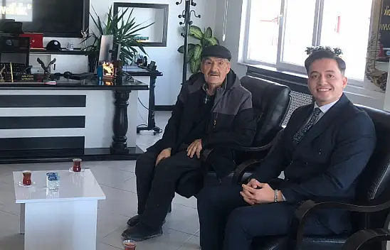 Sarız eski Kaymakamı Aydın'ın yeni odasında dikkat çeken görüntü!