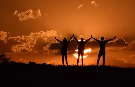 Şarkı Sözüydü Gerçek Oldu 'Güneşin Doğuşu Batışı Farksız'