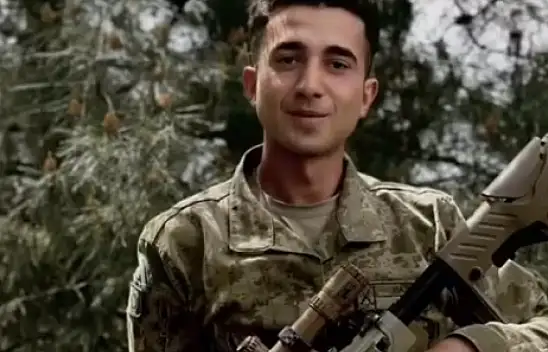 Şehidimizden Geriye Duygulandıran Video Kaldı...