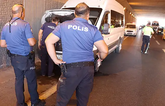 Servisin motoru alev aldı: İşçiler son anda kurtuldu!