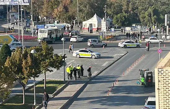 Son dakika! Cumhuriyet Meydanı'nı polisler sardı, yollar kapatıldı
