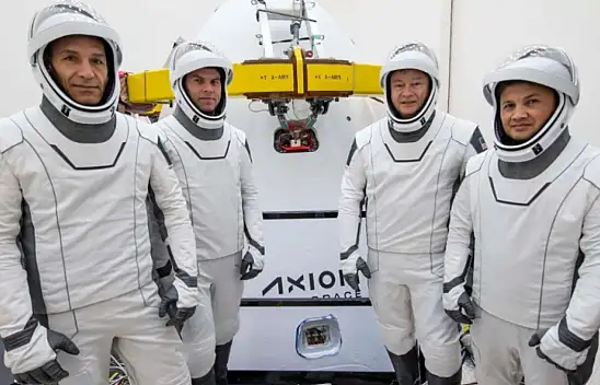 Son Dakika: Uzay yolculuğu ertelendi!