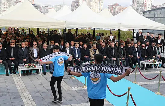 Spor kulübüne görkemli açılış!